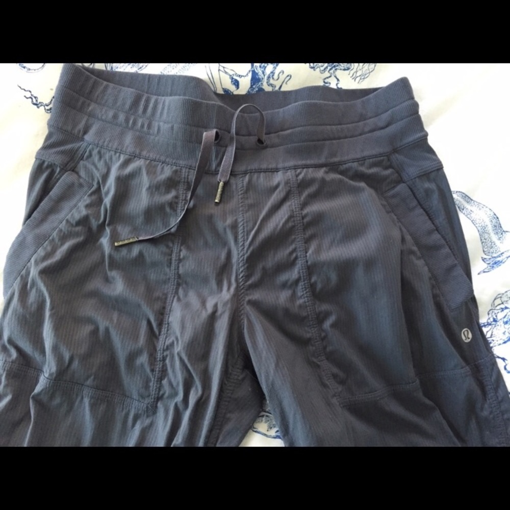 Lululemon unlined studio pants!